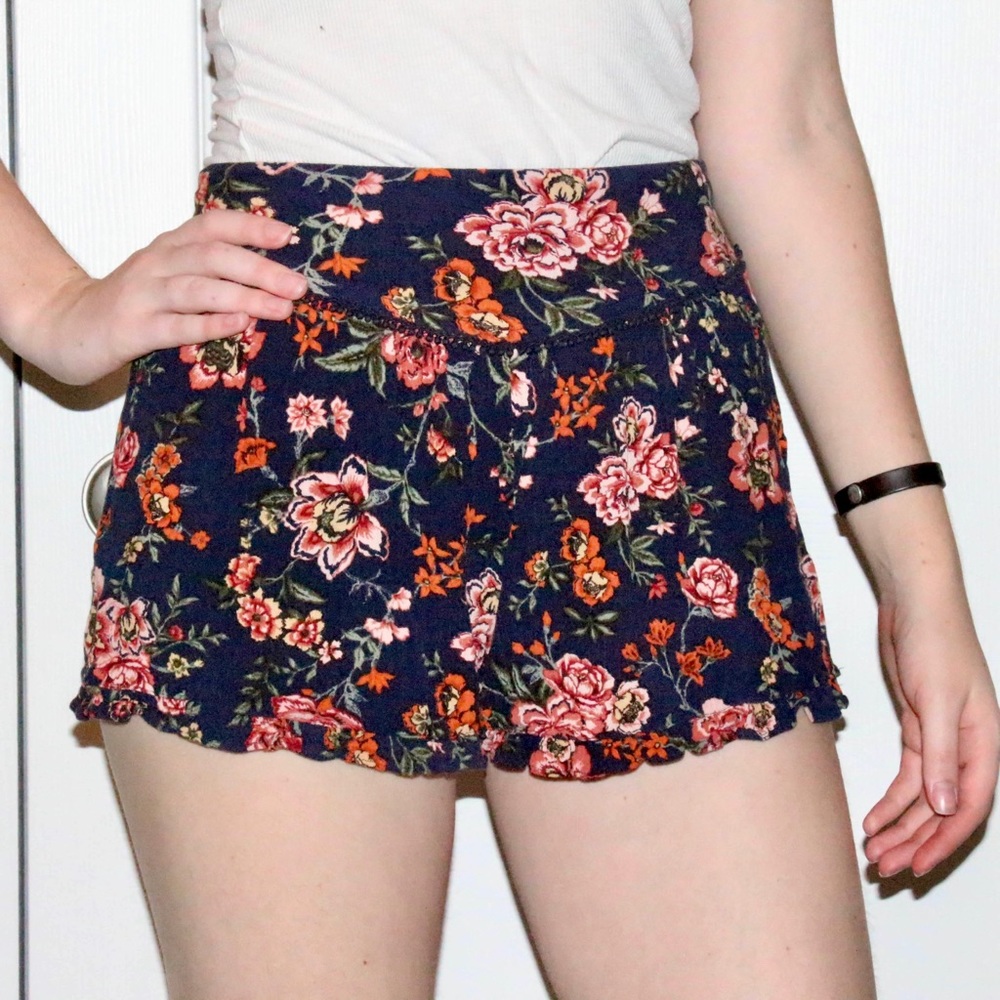 American Eagle Floral Shorts
